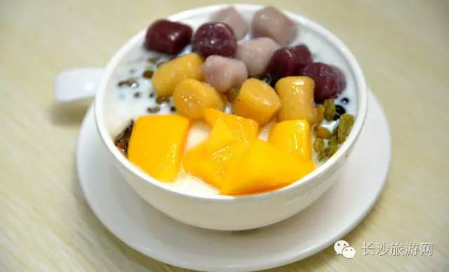 新鮮甜品推薦，自然美景下的甜蜜味蕾之旅