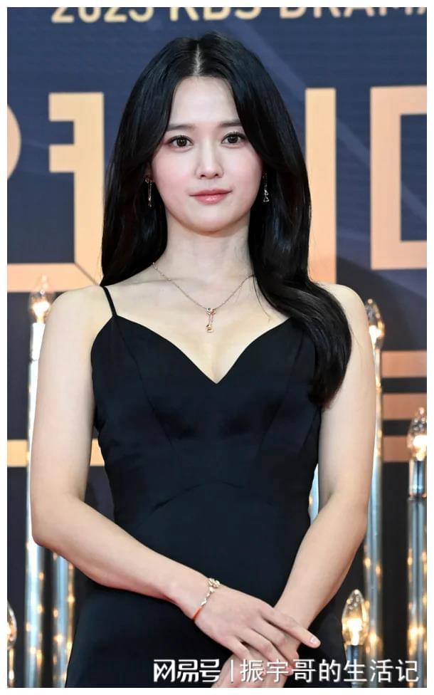 韓國(guó)知名女明星的成長(zhǎng)之路，如何成為下一個(gè)熒幕之星指南