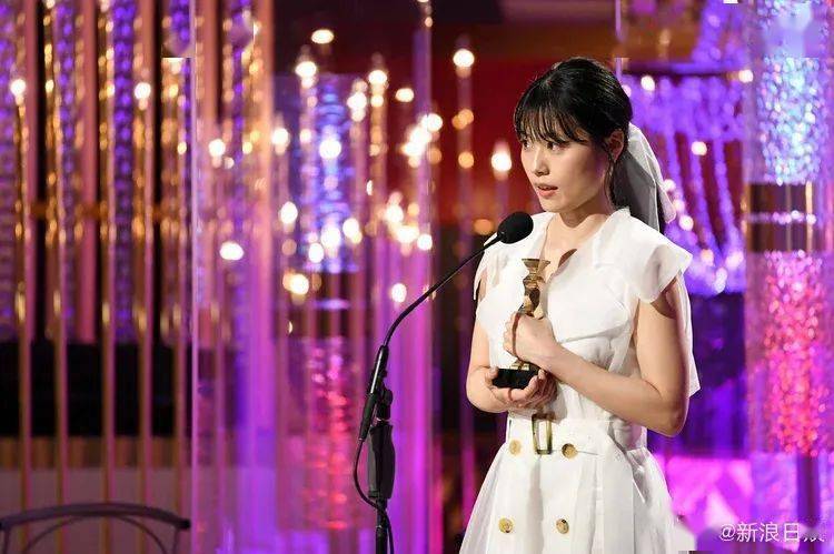 孤狼演員表揭秘，舞臺(tái)背后的溫情故事