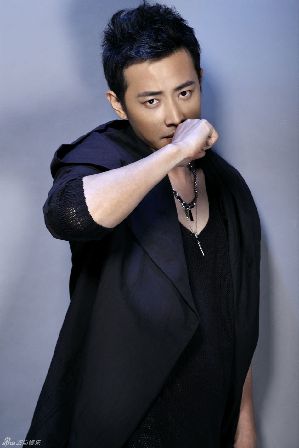 羅晉個(gè)人資料簡(jiǎn)介，演員羅晉的生平與成就概述