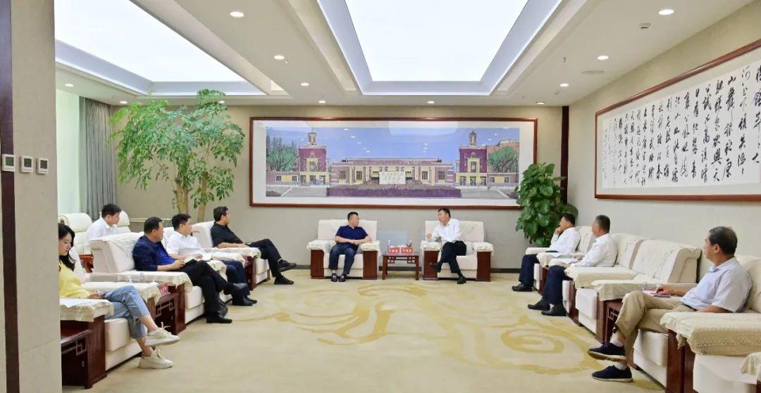 玲瓏輪胎上市，探尋小巷新星之輪胎界新星玲瓏輪胎小店的獨特魅力