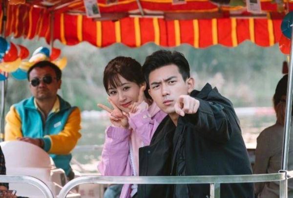 最新情侶互動，愛的日常小事的溫馨時刻