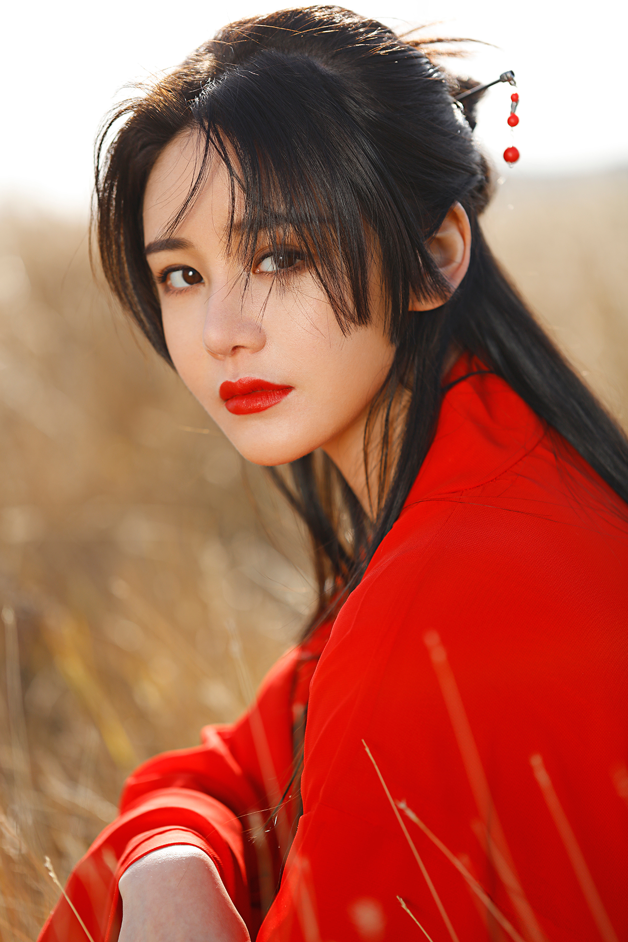 大三女神李喵喵風(fēng)采重現(xiàn)，引領(lǐng)高科技產(chǎn)品新紀(jì)元風(fēng)潮