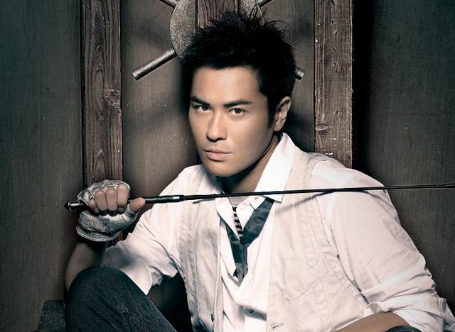 鄭嘉穎的演技與角色塑造技巧，學(xué)習(xí)指南與技能提升秘籍