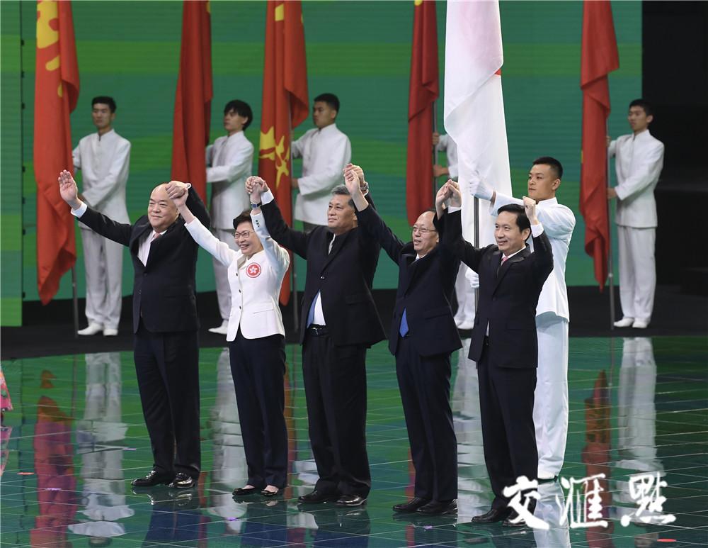 新2025澳門兔費(fèi)資料,數(shù)據(jù)詳解說明_桌面款5.784