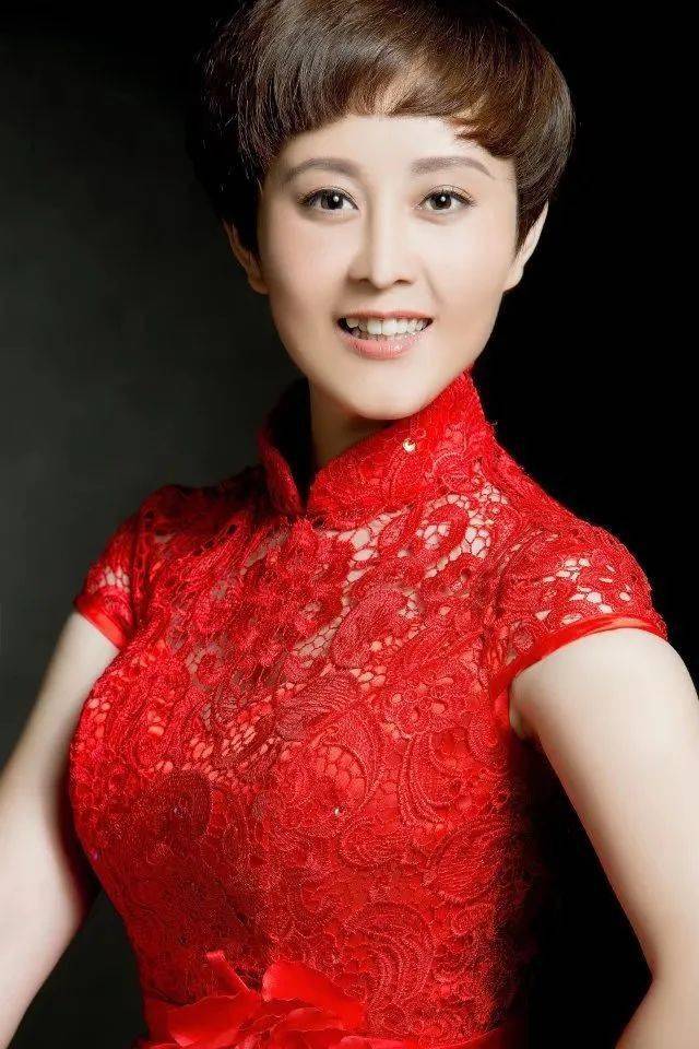 賽鳳的演員，影視界的璀璨明珠閃耀時刻