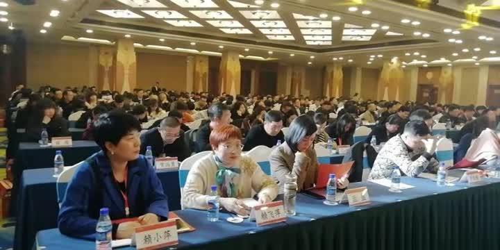 城市傳媒最新動態(tài)，引領(lǐng)城市傳播新潮流的先鋒力量。