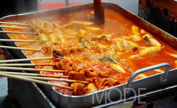 韓國街頭美食之旅，味蕾的冒險與成就感的誕生地