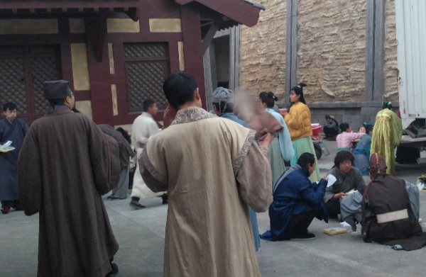 橫店群眾演員之旅，追夢(mèng)路上的勵(lì)志故事