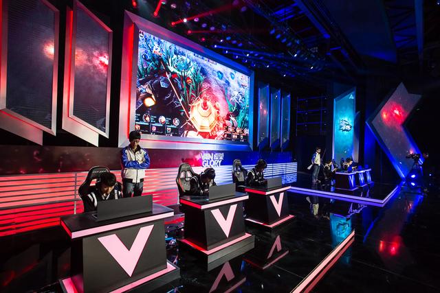 電競比賽的魅力，歷史背景、重大事件與時代印記的追溯