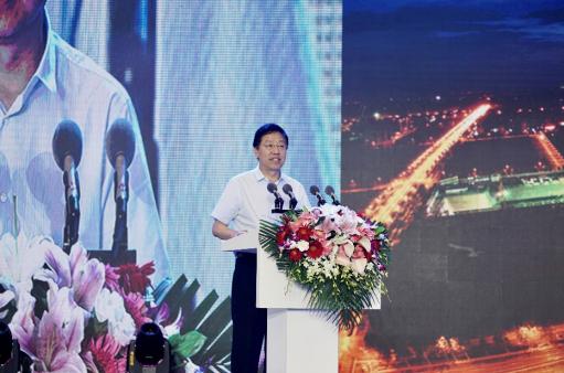 八年成長路，愛的陪伴與上市之旅