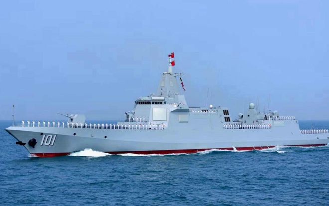 中國新型軍艦的溫馨日常