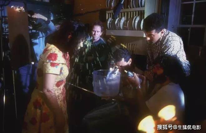 電影之夜，友情與回憶的碰撞，慎入十大特別黃的電影推薦（涉及敏感內(nèi)容）