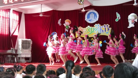 邁陳中心小學(xué)舞蹈比賽，教育文化現(xiàn)象的深度解讀