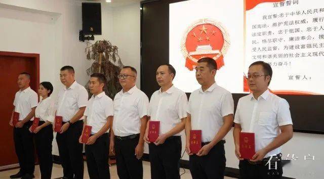 奉節(jié)縣委人事任免最新消息，人事變動(dòng)背后的溫馨友情故事揭曉