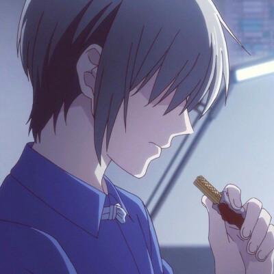 動(dòng)漫男側(cè)臉圖片，領(lǐng)略未來科技，體驗(yàn)生活新風(fēng)尚