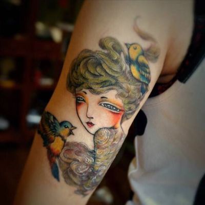 揭秘未來流行趨勢，2025熱門紋身圖案——小巷深處的獨特紋藝小店