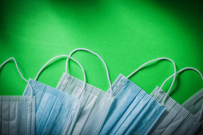 口罩最新產(chǎn)能揭秘，小巷深處的生產(chǎn)力量與神秘面紗