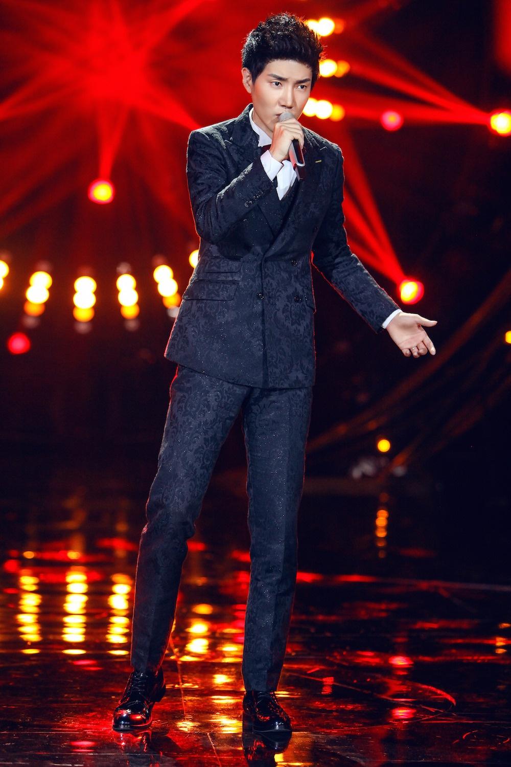 如何成為歌手演員，一步步邁向舞臺(tái)的指南