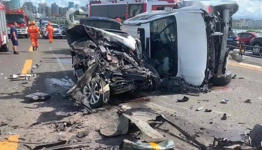 都江堰車禍最新進展，重啟自然之旅，探尋內(nèi)心寧靜之道