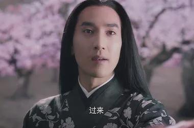 夜華演員揭秘，隱秘瑰寶藏于小巷之中