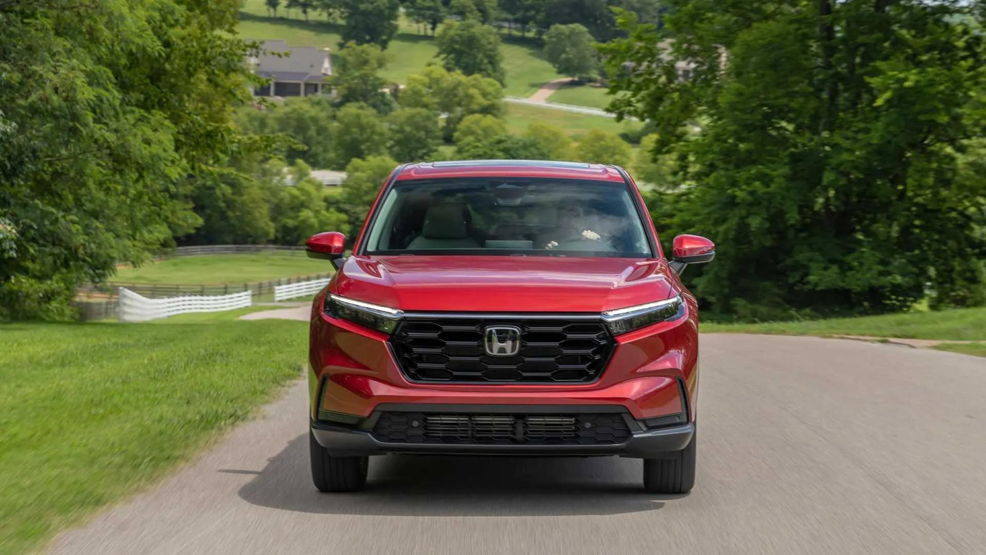 CRV最新款，與自然美景的邂逅，啟程內(nèi)心平靜之旅