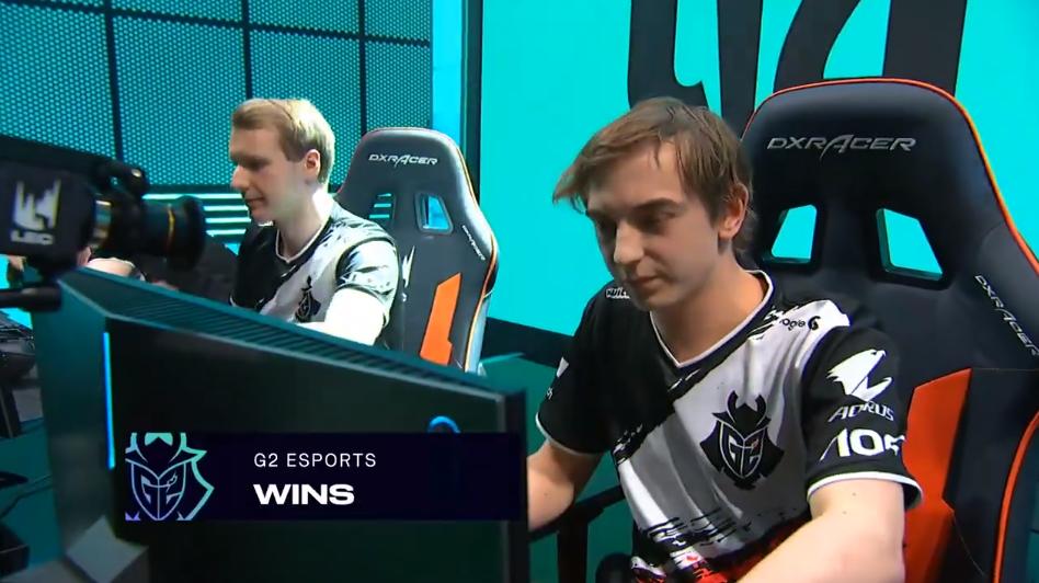 探索貓咪最新時(shí)尚潮流出裝，引領(lǐng)寵物裝備新風(fēng)尚！