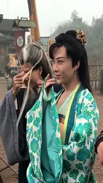 揭秘最新易容術(shù)，化妝藝術(shù)的魅力與技巧探索