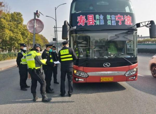 杭州交警最新動(dòng)態(tài)，探討與觀點(diǎn)分析