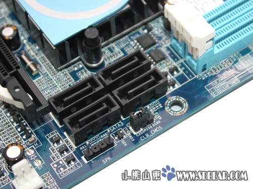 最新主板布局探索，小巷中的科技之旅