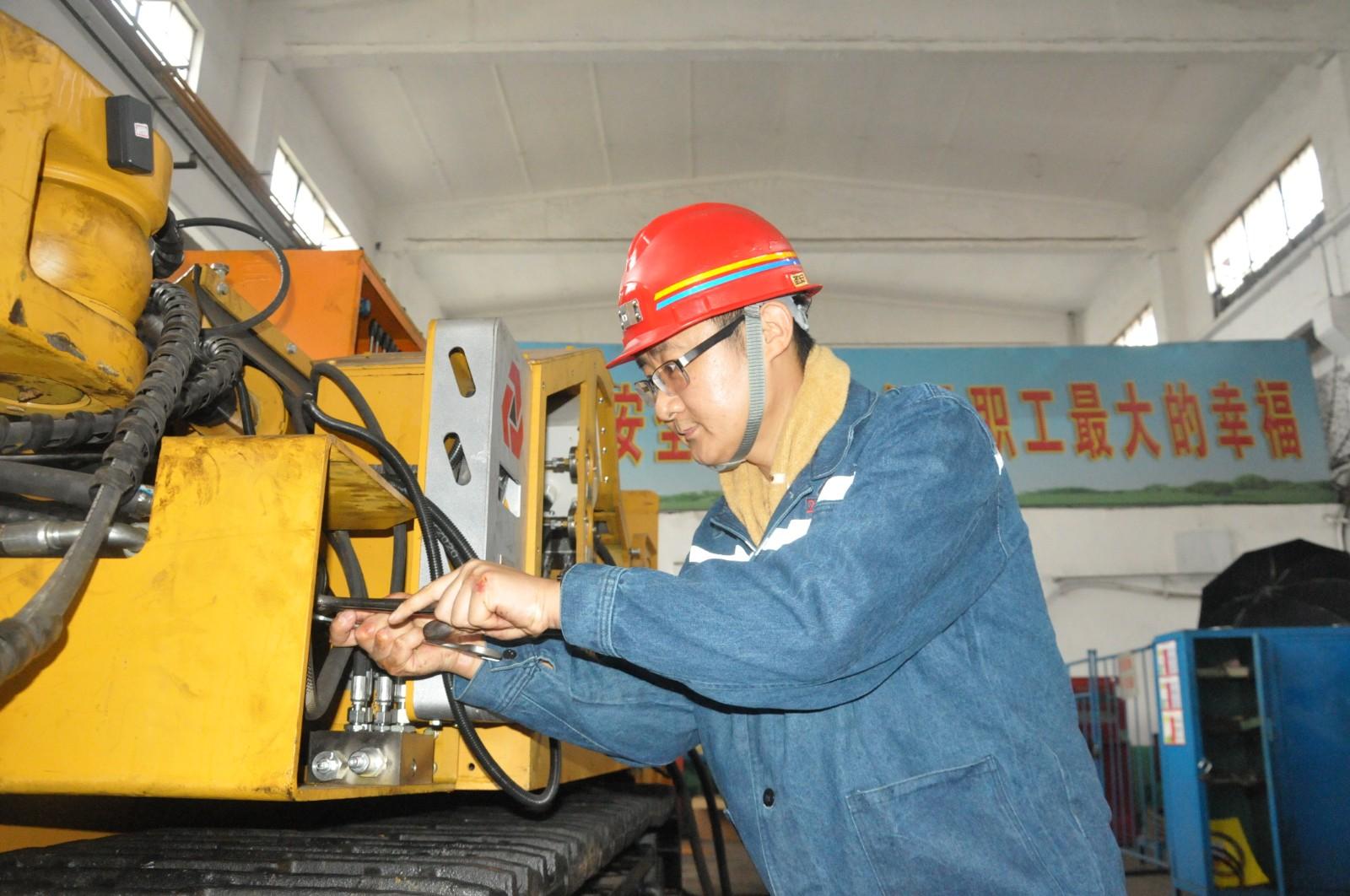 革新礦山開采技術(shù)的先鋒，最新綜掘機(jī)介紹與探索