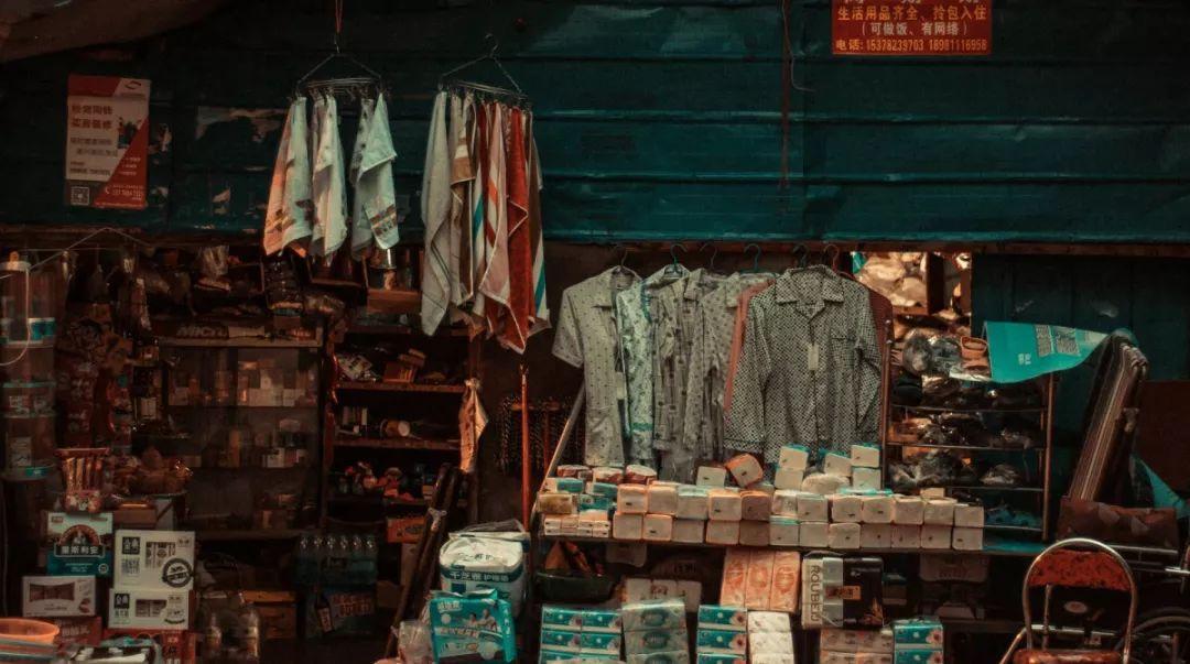 深圳地?cái)傄故凶钚拢锱钐幍莫?dú)特風(fēng)味美食盛宴