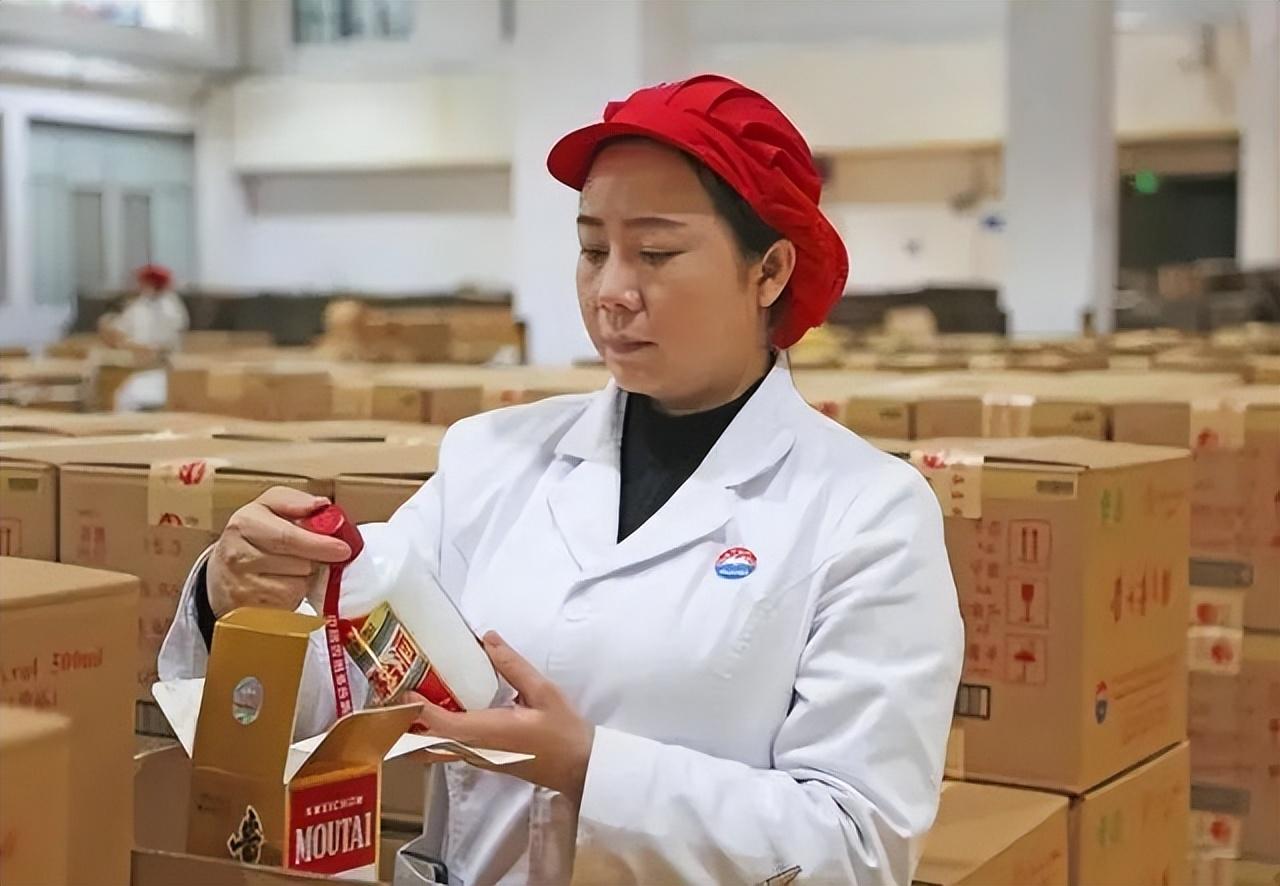 貴州茅臺酒廠最新動態(tài)，酒香四溢的溫情日常