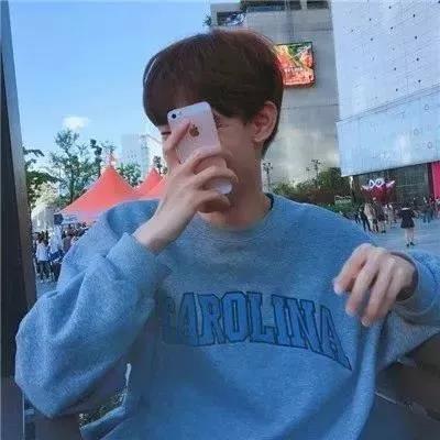 2025男生最新微信名字精選，勵(lì)志前行，與時(shí)代共舞