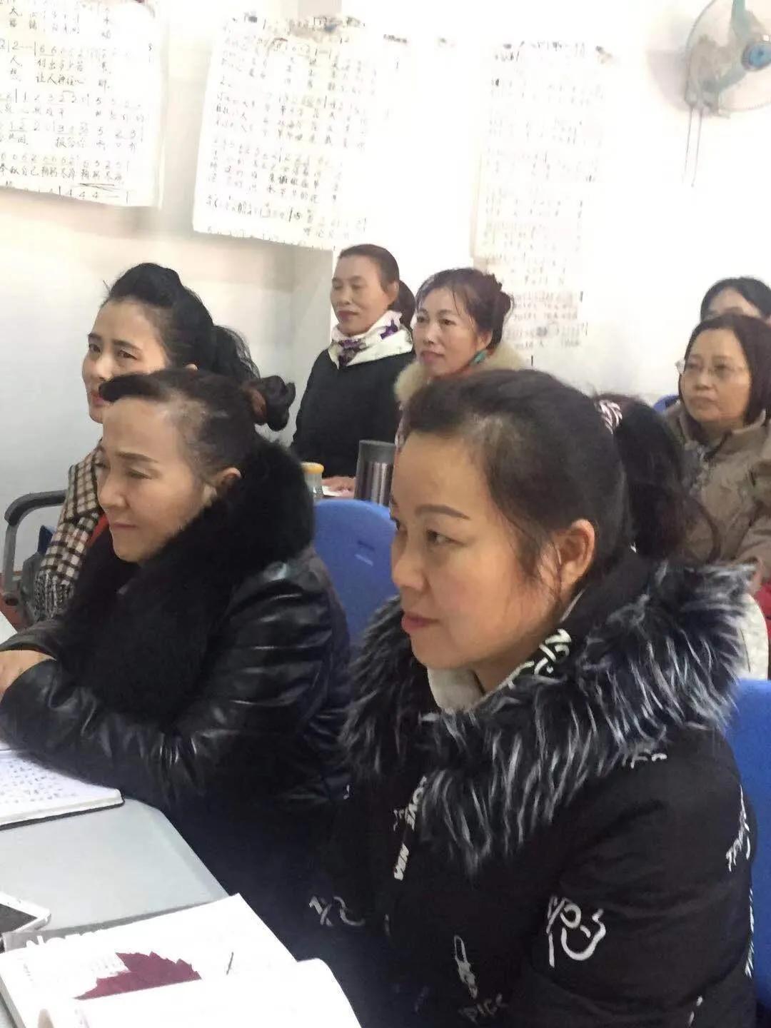 朗讀者最新主題揭曉，學(xué)習(xí)變革，自信成就夢想之路