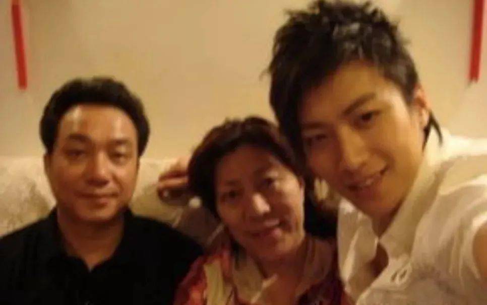 喬任梁爸媽最新動(dòng)態(tài)，全面關(guān)注與關(guān)心的步驟指南