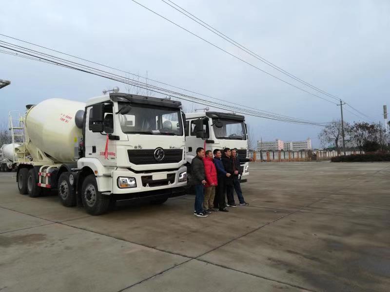 96陜汽輕量化最新款，科技引領(lǐng)運輸未來革新