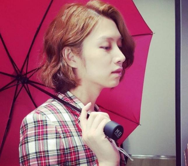 金希澈最新動(dòng)態(tài)揭秘，日常趣事與真摯友情回顧